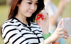 上课被同桌用手指抽插好爽